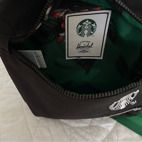 Herschel Supply Company Starbucks hip pack in excellent condition - Picture 5 of 9